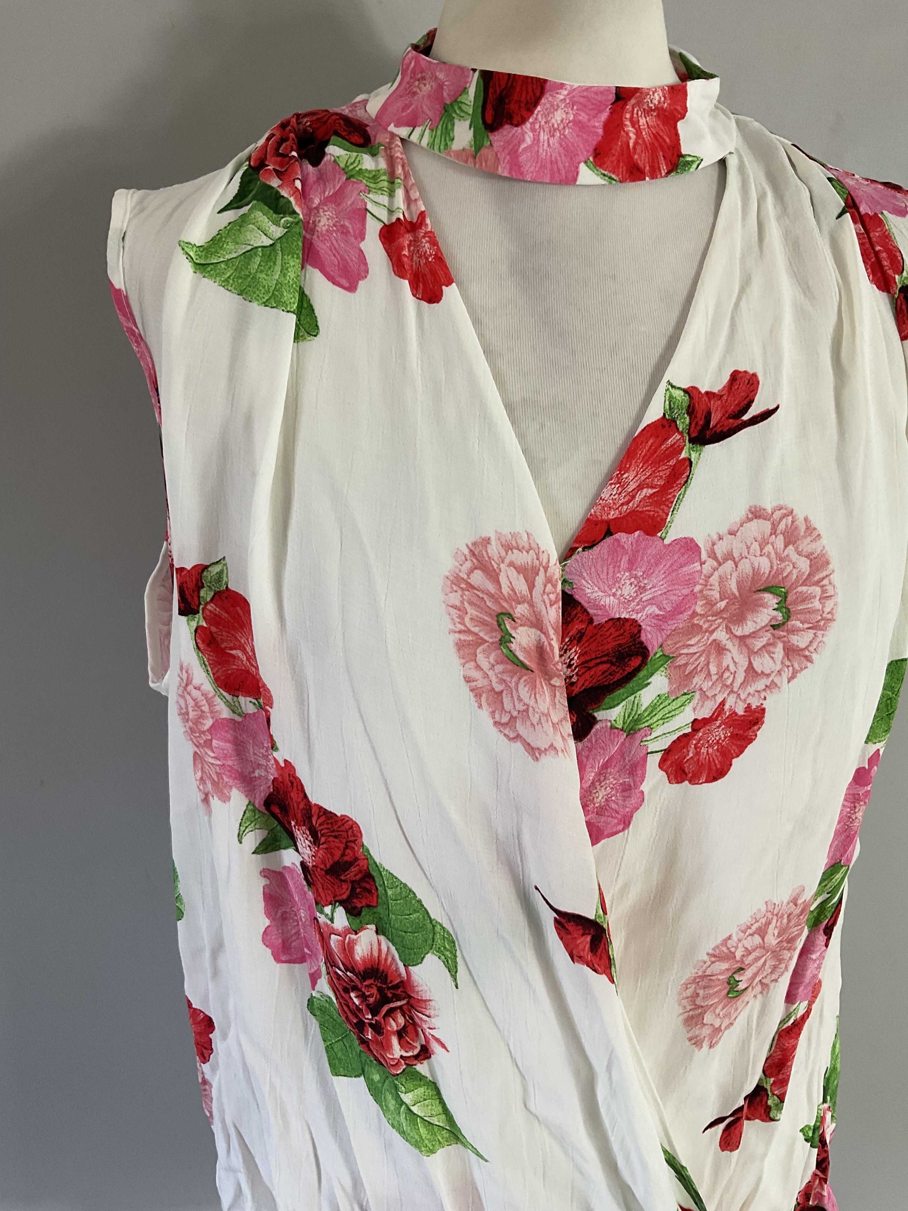 Dorothy Perkins Blanco Rojo Estampado Floral Gargantilla Cuello Envoltura Top Sin Mangas Reino Unido 16 - Imagen 2 de 9
