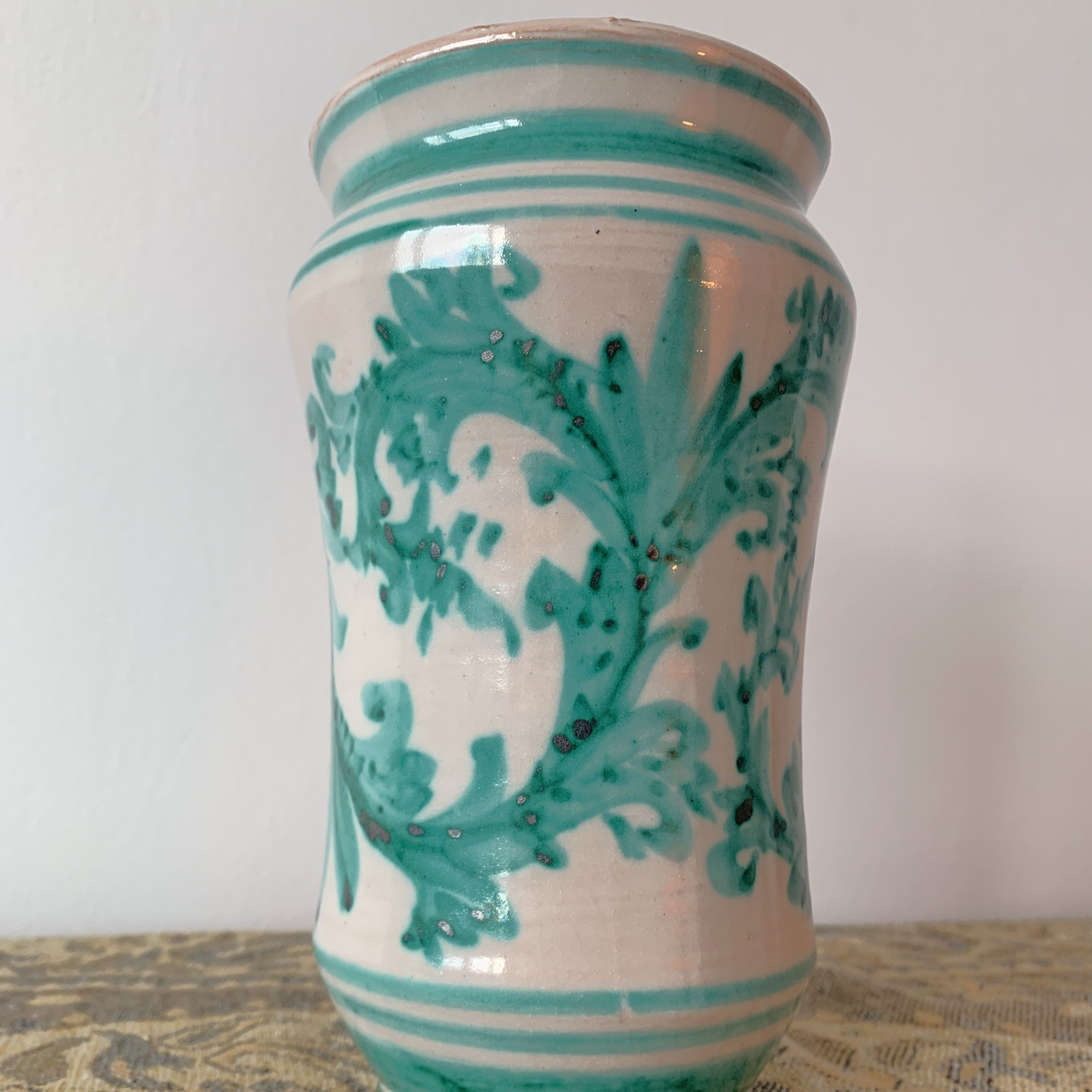 Vase Tall Round Ceramic White & Blue Leaf Motifs Igor Santo Stefano Di Camastra - Picture 2 of 10