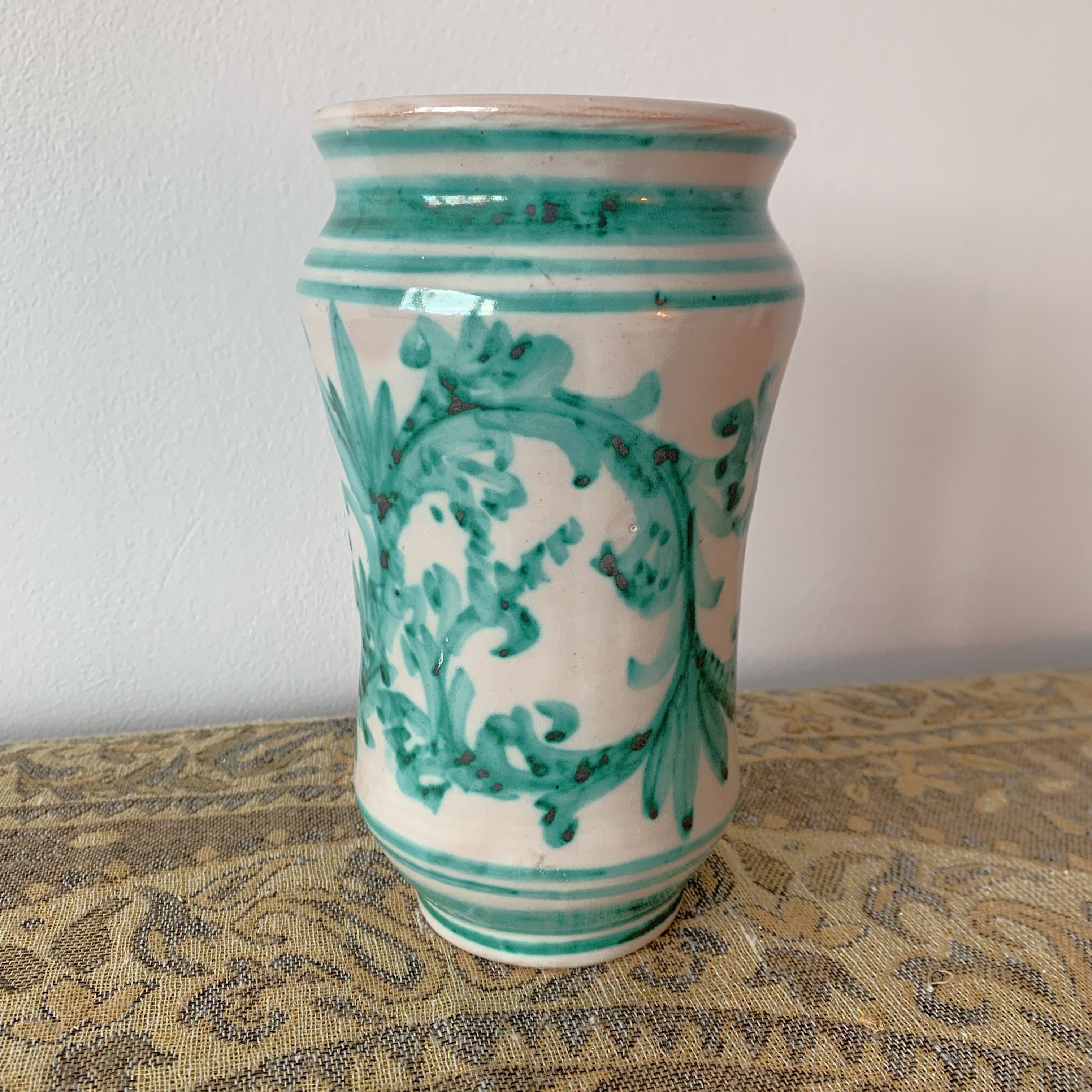 Vase Tall Round Ceramic White & Blue Leaf Motifs Igor Santo Stefano Di Camastra - Picture 1 of 10