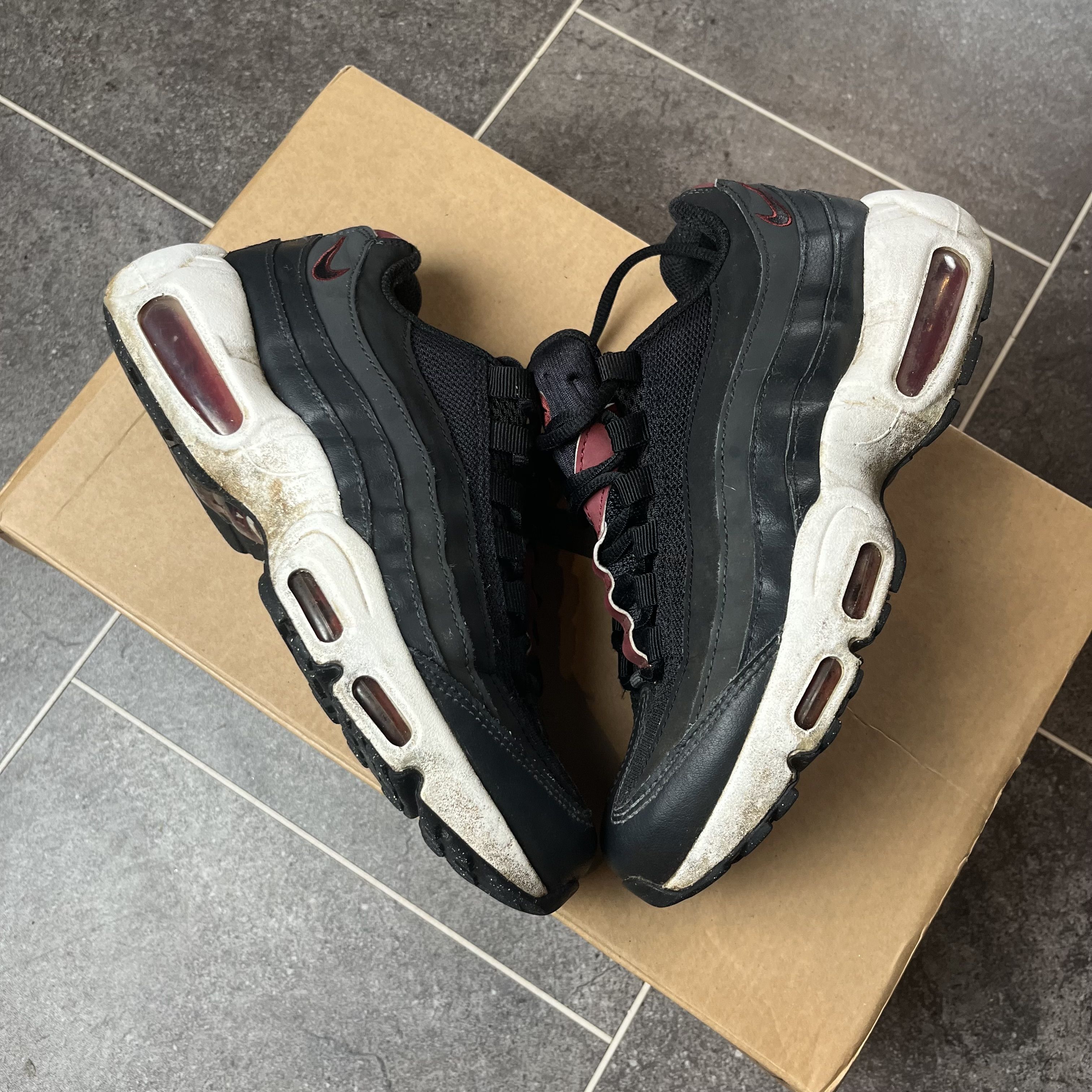 Nike Air Max 95 Trainers Black Womens Sneakers Pink Faulty - size 5 - Picture 3 of 8