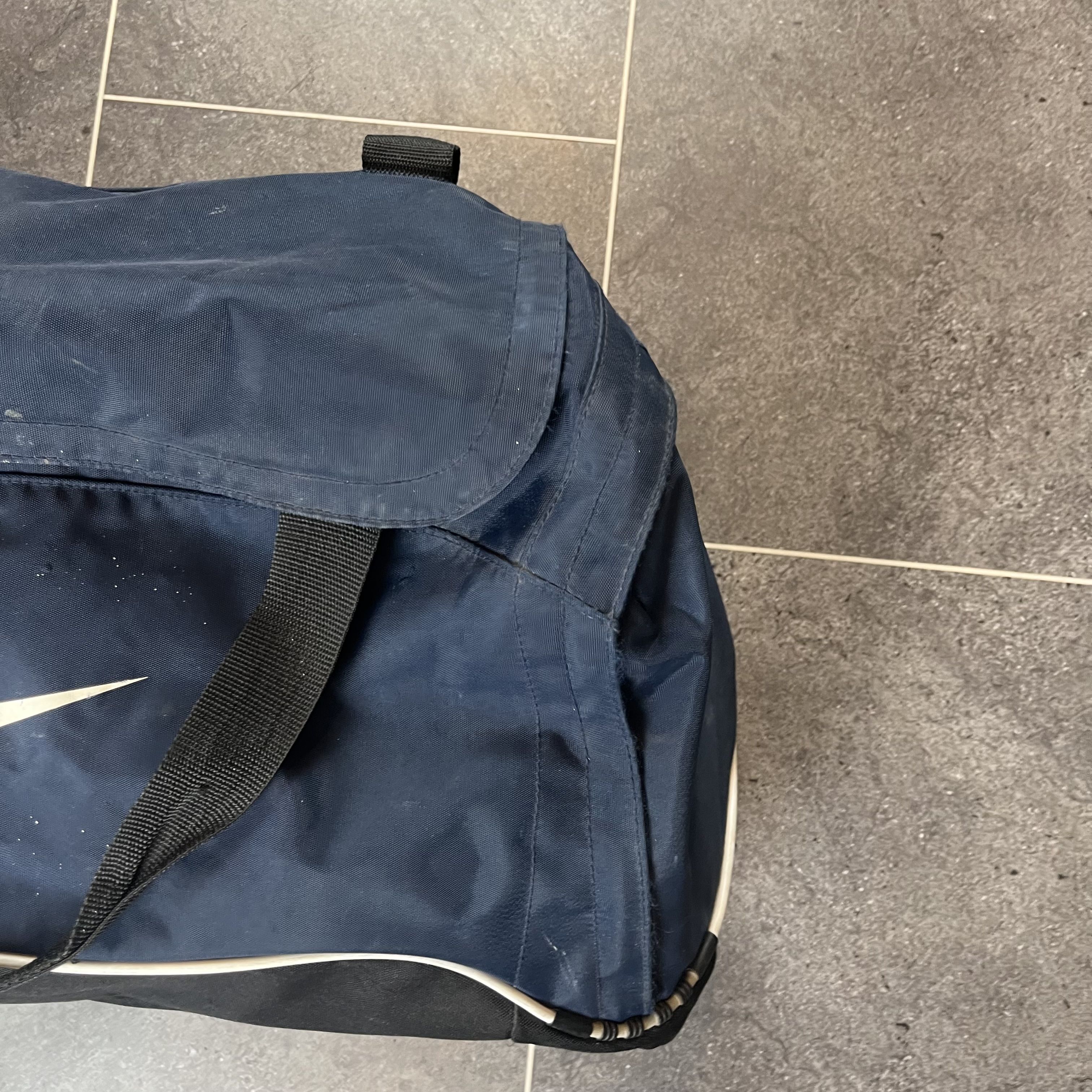 Nike Gym Bag Hold-all Navy Luggage Large - Picture 4 of 9