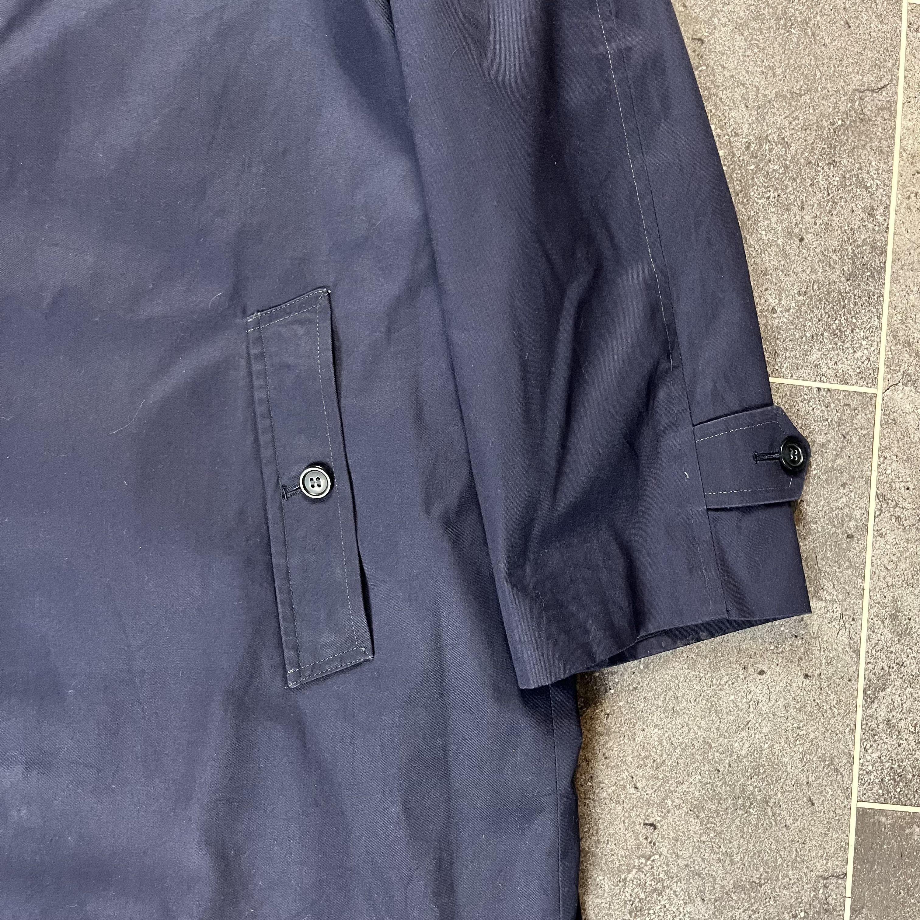 Burberry’s Harrods Made in England Trench Coat Jacket Nova Check - size Large - Picture 4 of 10