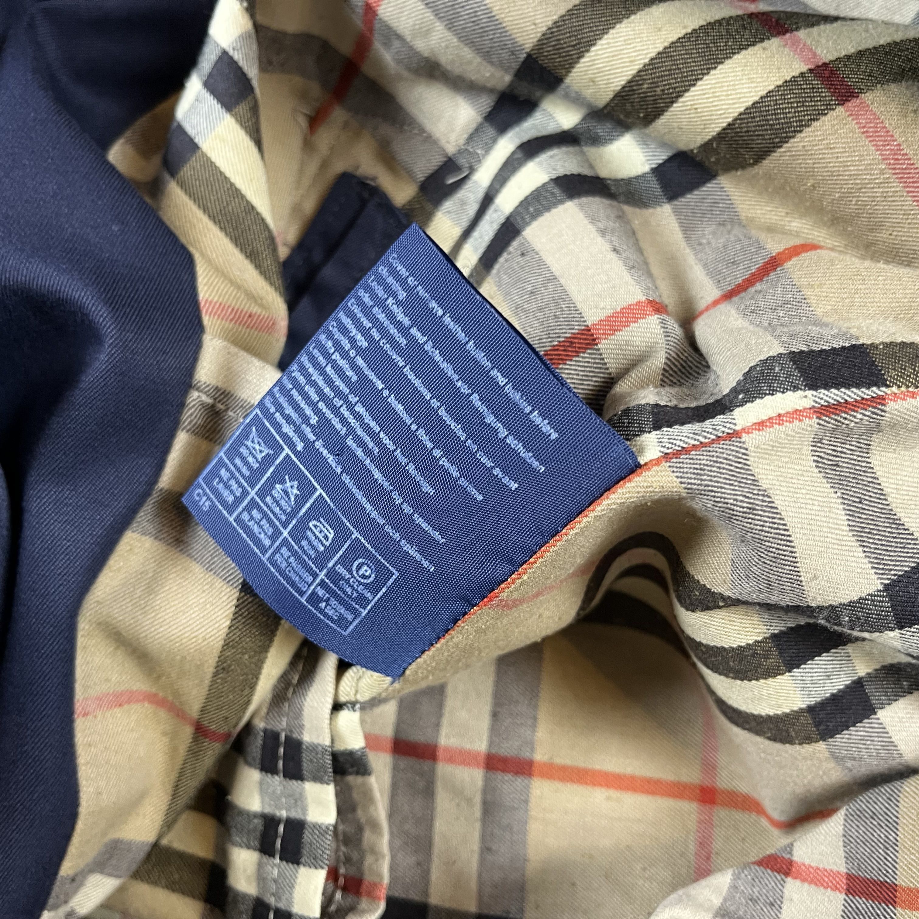 Burberry’s Harrods Made in England Trench Coat Jacket Nova Check - size Large - Picture 9 of 10