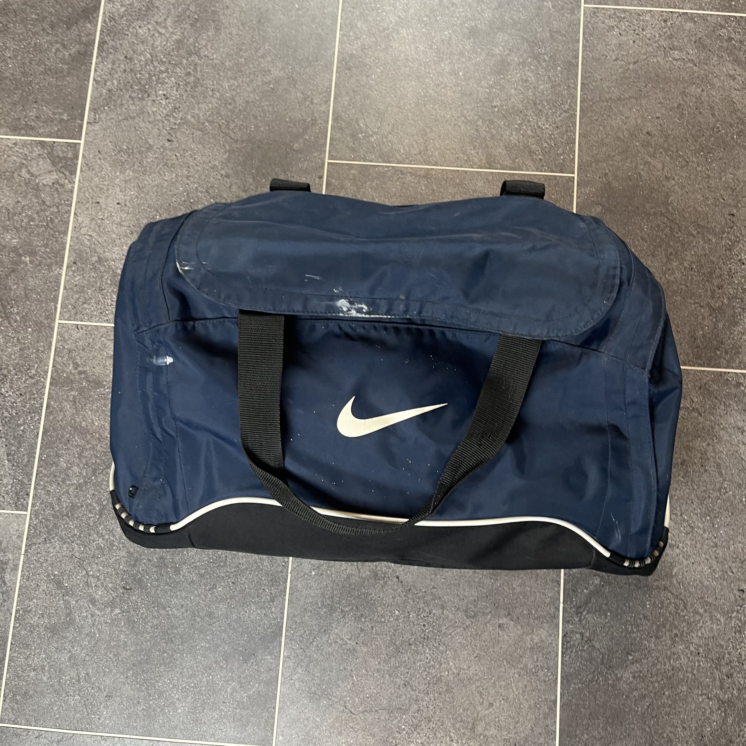 Nike Gym Bag Hold-all Navy Luggage Large - Picture 1 of 9